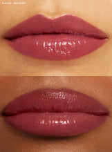 Cargar imagen en el visor de la galería, Soft pinch tinted lip oil tono Wonder - RARE BEAUTY
